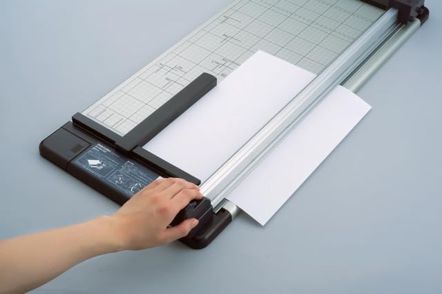 CARL Heavy Duty Rotary Paper Trimmer 25 inch. - Image 2