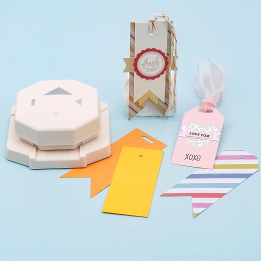 Christmas Wreath Punch for Card Making DIY Scrapbooking Xmas Plastic Paper - Image 2