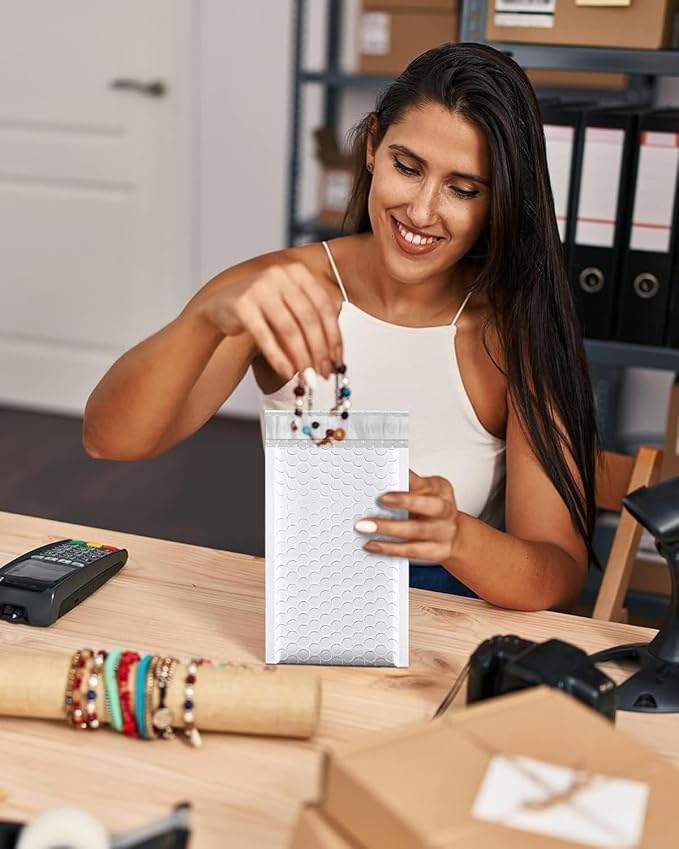 GSSUSA White Bubble Mailers 4x8 Inches 19200 Pack, Usable Size 4X7" Bubble - Image 8
