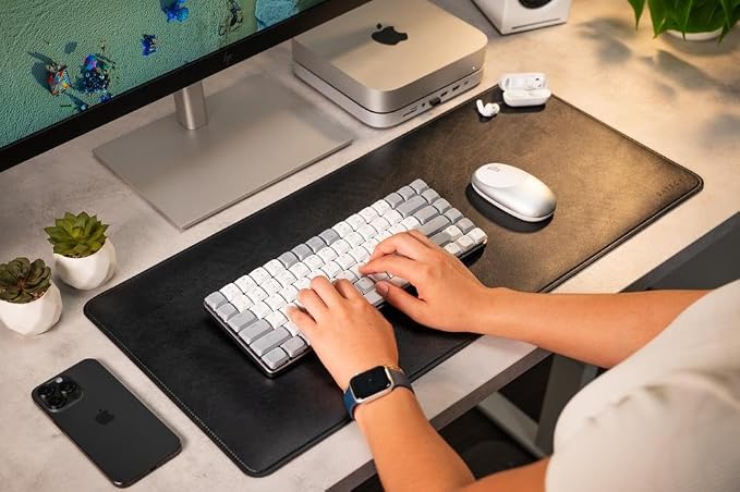 Satechi Vegan Leather Desk Mat, Large Mouse Pad Scratch and Water Resistant - Image 9