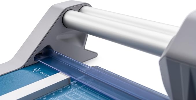 Dahle 550 Professional Rotary Trimmer, 20 Sheet Capacity, Self-Sharpening - Image 7