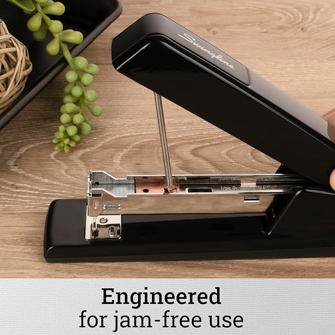 Swingline 747 Classic Stapler, 30 Sheet Capacity, Jam Free - Image 5