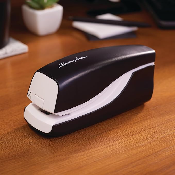 Swingline Electric Stapler, 20 Sheet Capacity - Image 2