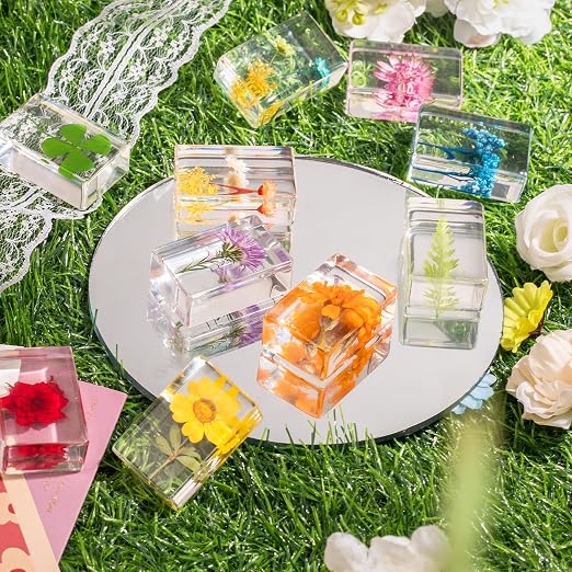 12 Pcs Real Pressed Flower Resin Paperweights - Image 3