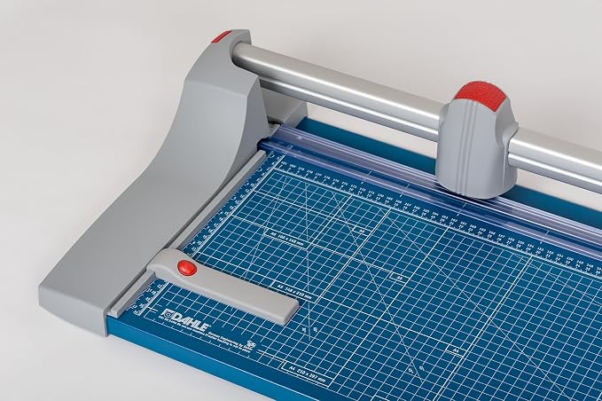 Dahle 446 Premium Rotary Trimmer, 25 Sheet Capacity, Self-Sharpening, Automatic - Image 8