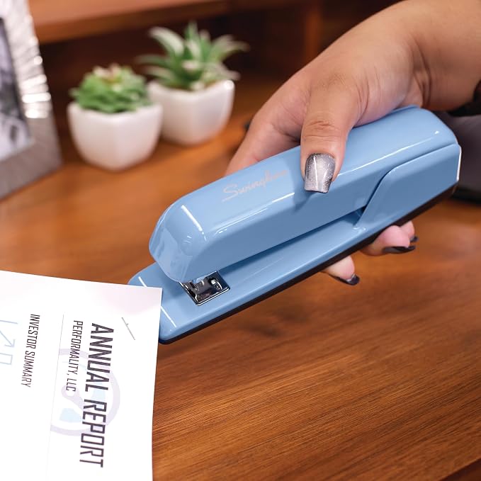 Swingline Stapler, 30 Sheet Capacity, 747 Business Stapler, Jam Free, Electric - Image 6