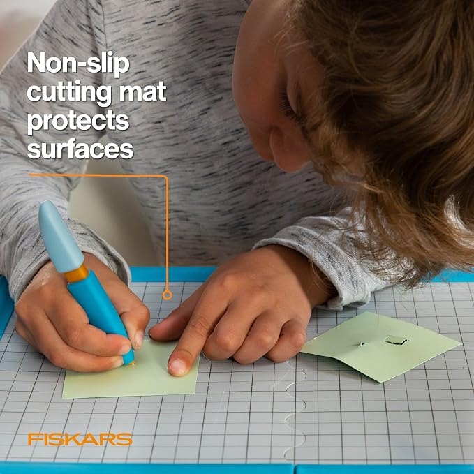 Fiskars Kids Cutting Pen with Foldable Non-Slip Mat – Safe Precision Tool - Image 6